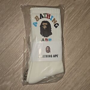 A BATHING APE CREW SOCKS